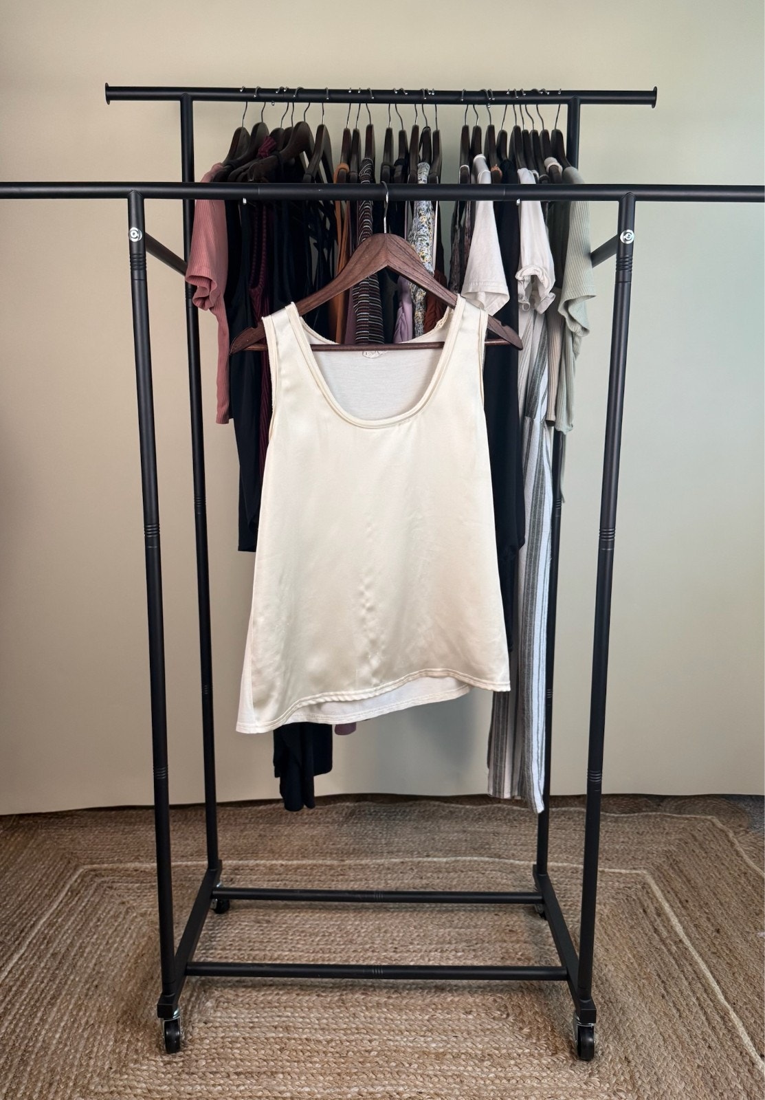 Nicole Miller Large New York Ivory Satin Sleeveless Tank Top